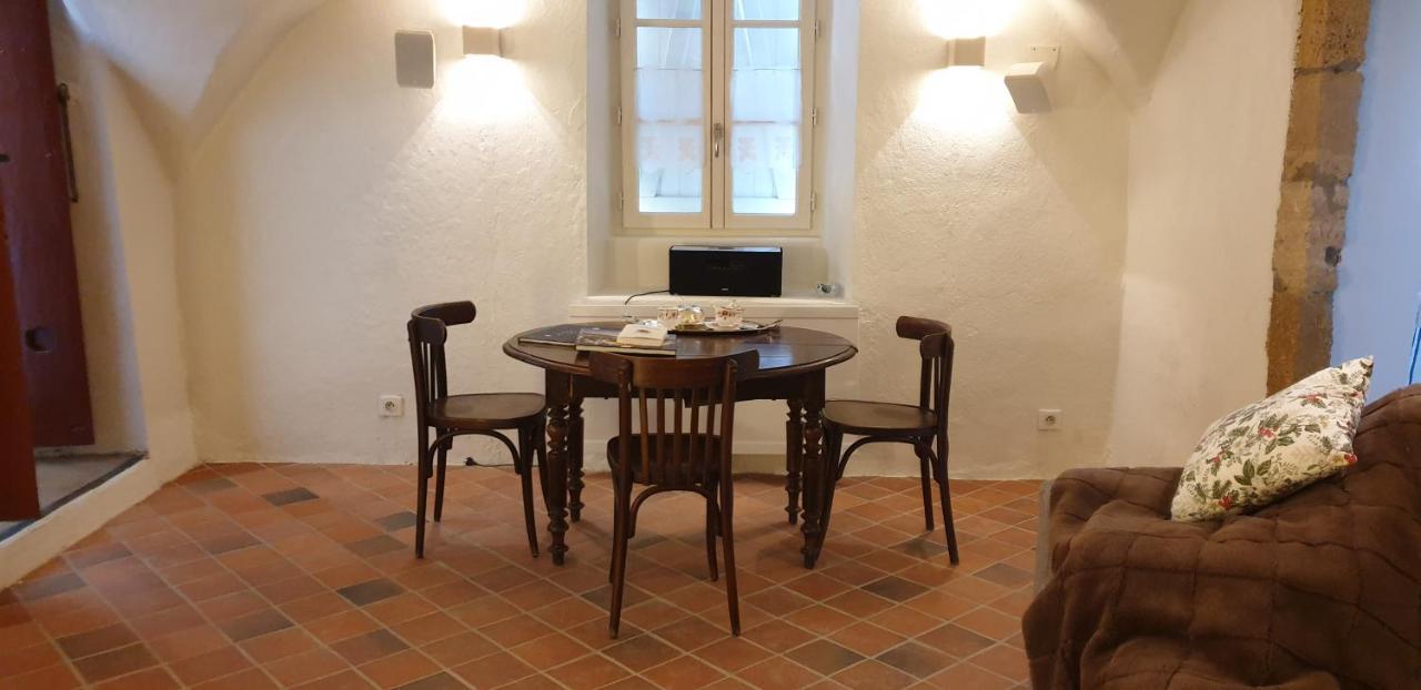 Ferienwohnung La Voute Noble Saint-Saturnin  Exterior foto